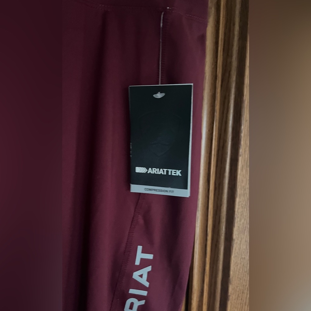 Ariat Maroon Compression Leggings - Picture 3 of 5